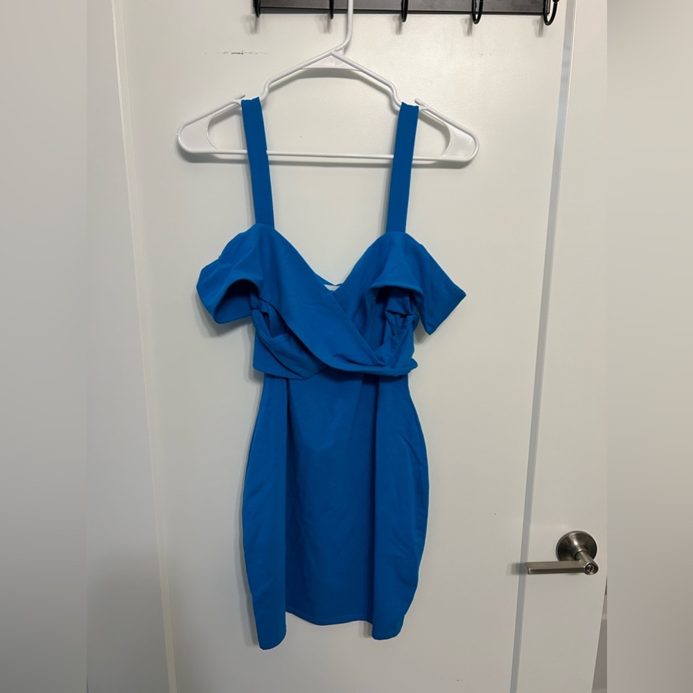 Revolve Superdown Eve Cold Shoulder Mini Dress - Picture 3 of 12